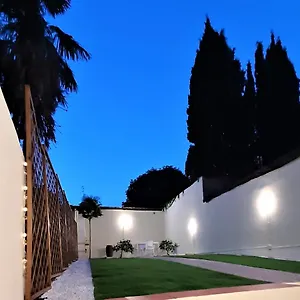 Movie Star With Garden , Florenţa Italia